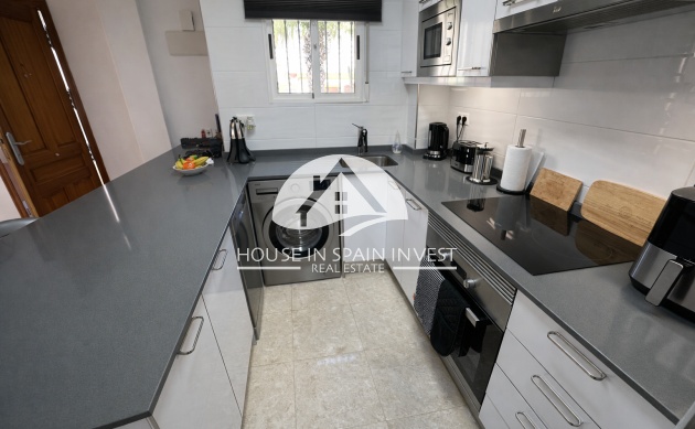 Resale - Townhouse - Orihuela Costa - La Zenia