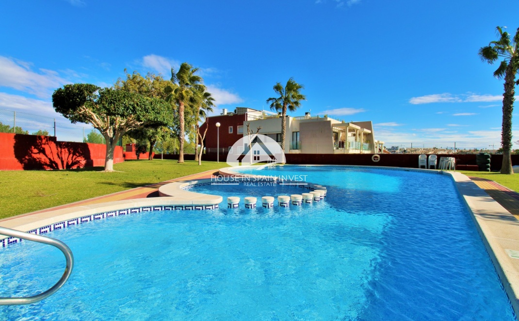 Resale - Apartment  - Orihuela Costa - Villamartín