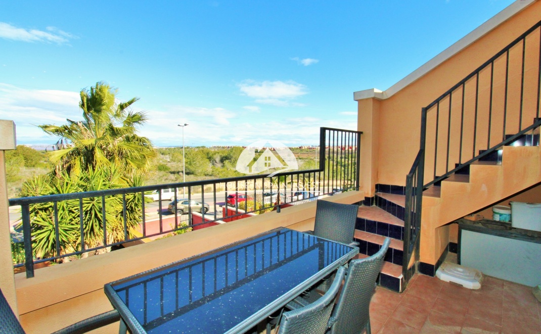 Resale - Apartment  - Orihuela Costa - Villamartín