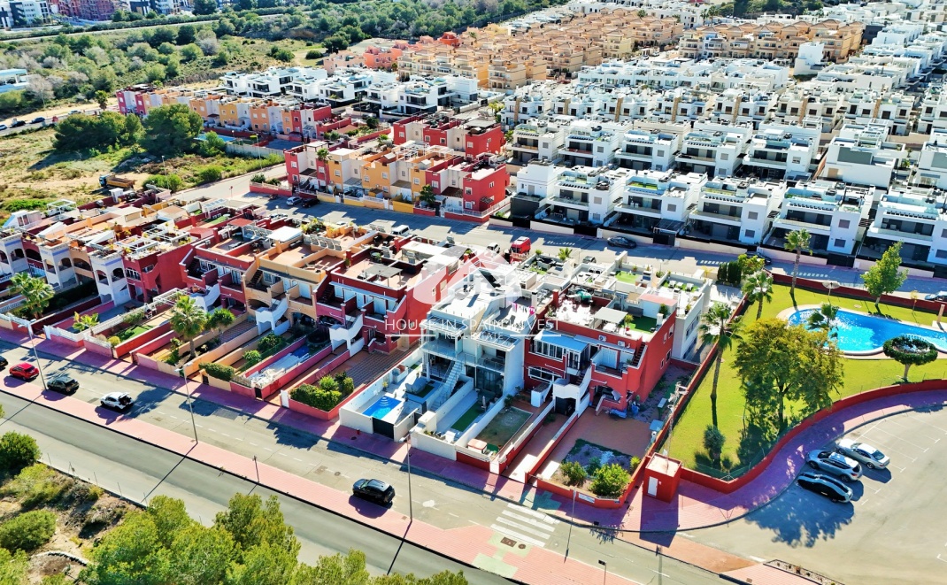 Resale - Apartment  - Orihuela Costa - Villamartín