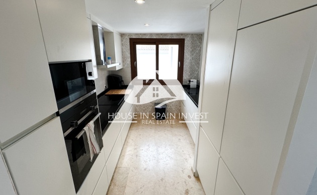 Resale - Apartment  - Orihuela Costa - Punta Prima  