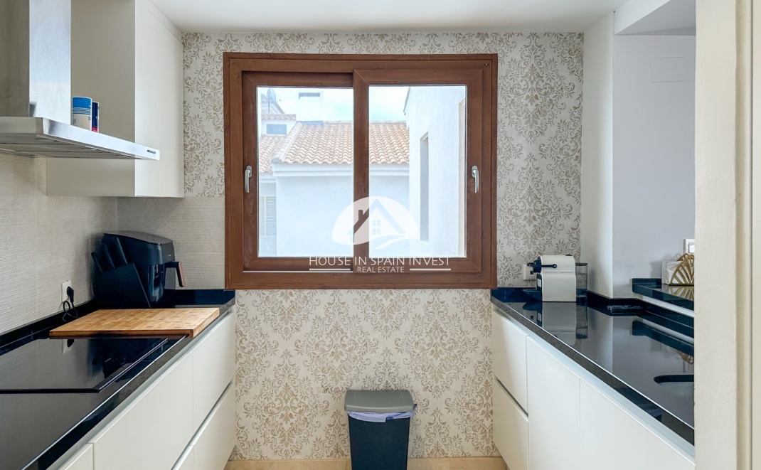 Resale - Apartment  - Orihuela Costa - Punta Prima  