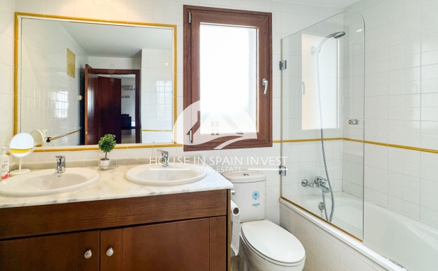 Resale - Apartment  - Orihuela Costa - Punta Prima  