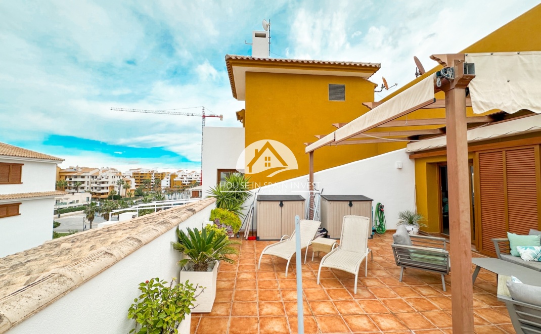 Resale - Apartment  - Orihuela Costa - Punta Prima  