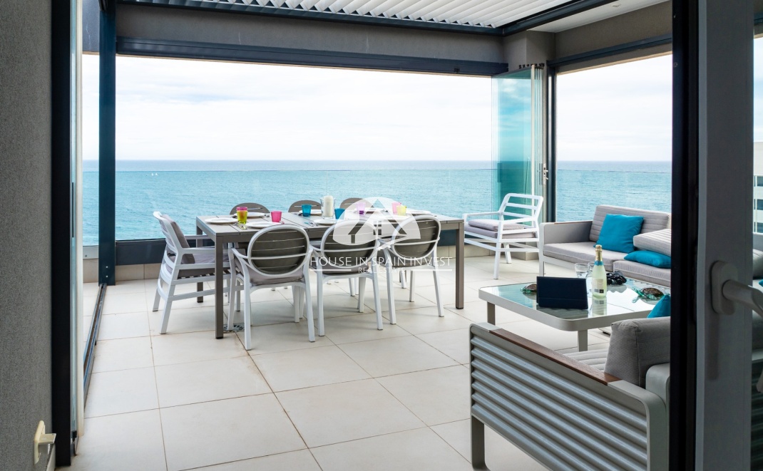 Resale - Apartment  - Orihuela Costa - Punta Prima  