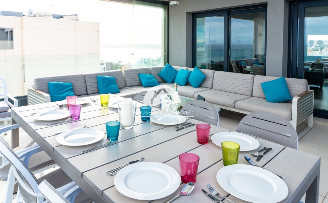 Resale - Apartment  - Orihuela Costa - Punta Prima  