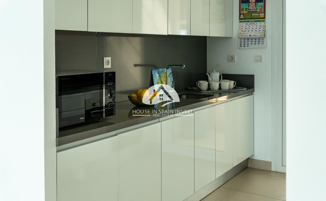 Resale - Apartment  - Orihuela Costa - Punta Prima  