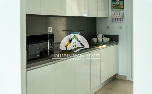 Resale - Apartment  - Orihuela Costa - Punta Prima  