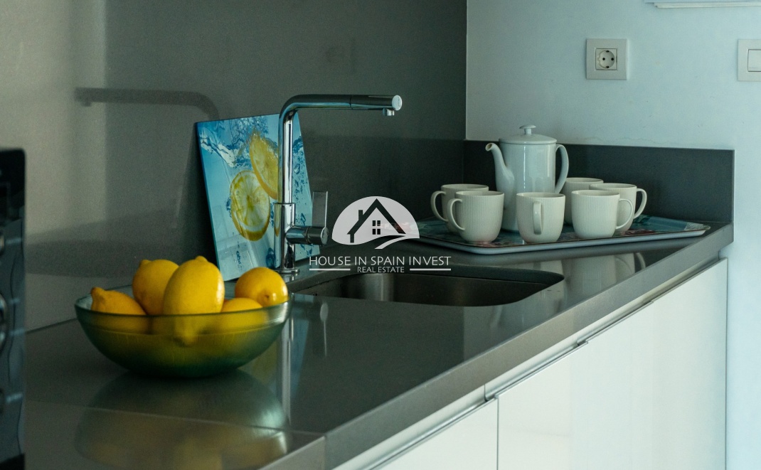 Resale - Apartment  - Orihuela Costa - Punta Prima  