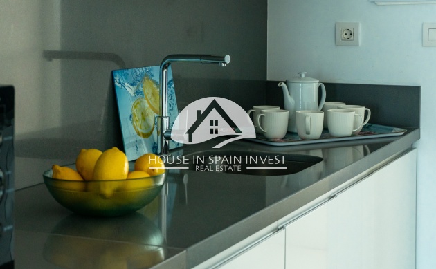 Resale - Apartment  - Orihuela Costa - Punta Prima  