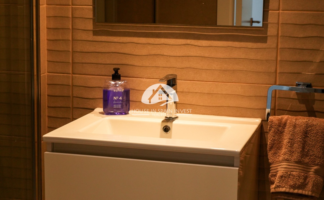 Resale - Apartment  - Orihuela Costa - Punta Prima  