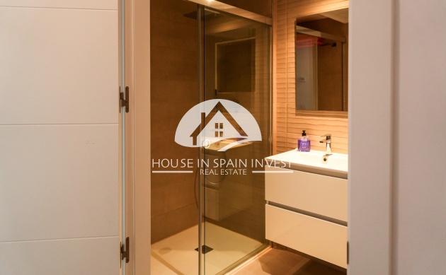 Resale - Apartment  - Orihuela Costa - Punta Prima  