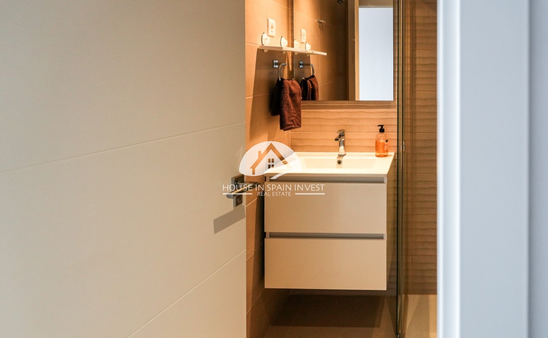 Resale - Apartment  - Orihuela Costa - Punta Prima  