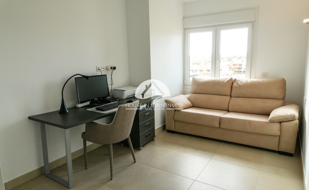 Resale - Apartment  - Orihuela Costa - Punta Prima  