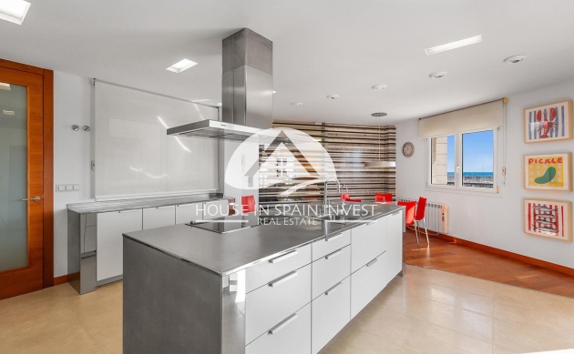 Resale - Apartment  - Torrevieja - Centro