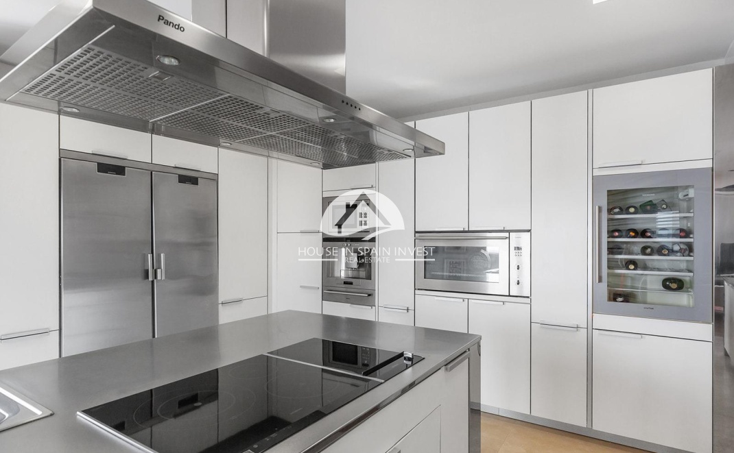 Resale - Apartment  - Torrevieja - Centro