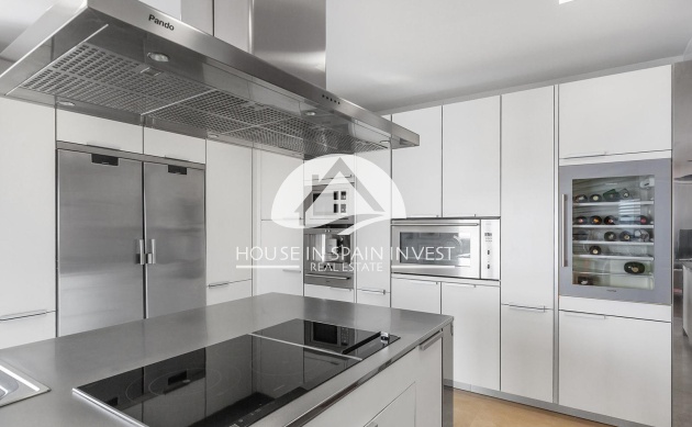 Resale - Apartment  - Torrevieja - Centro