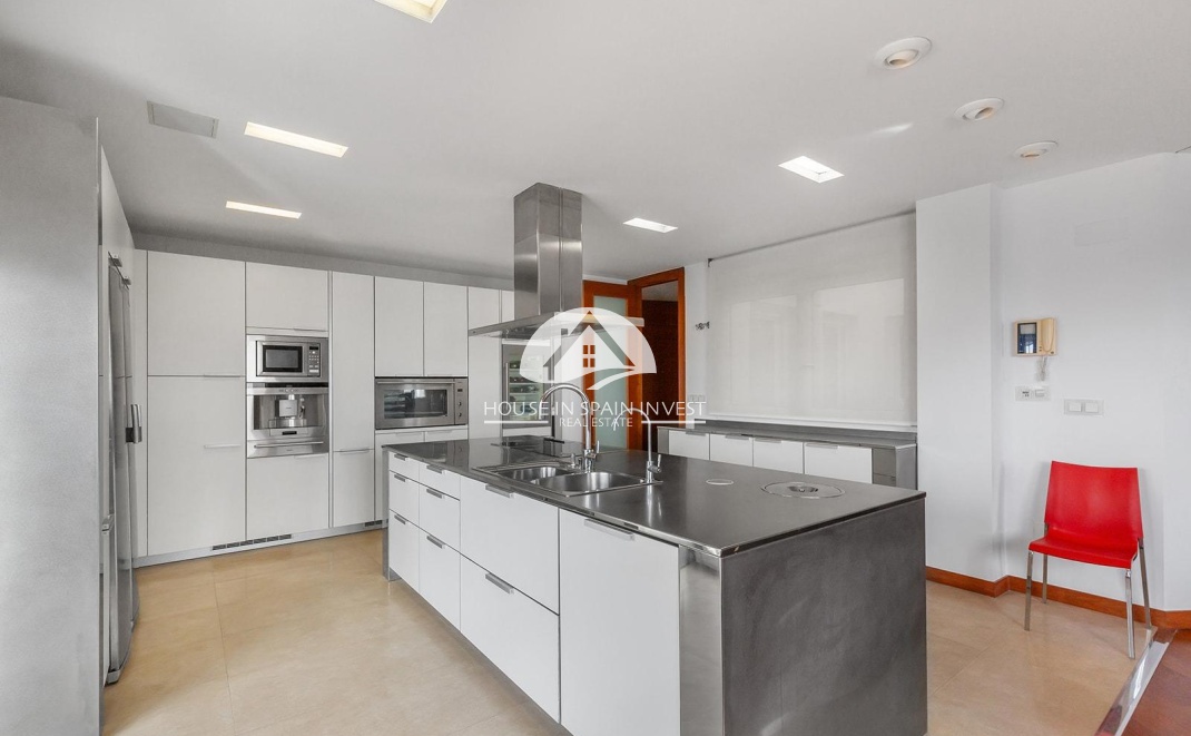 Resale - Apartment  - Torrevieja - Centro