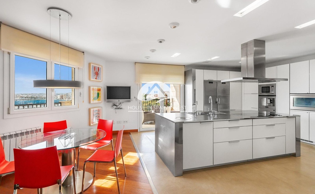 Resale - Apartment  - Torrevieja - Centro