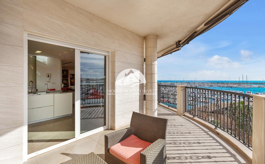 Resale - Apartment  - Torrevieja - Centro