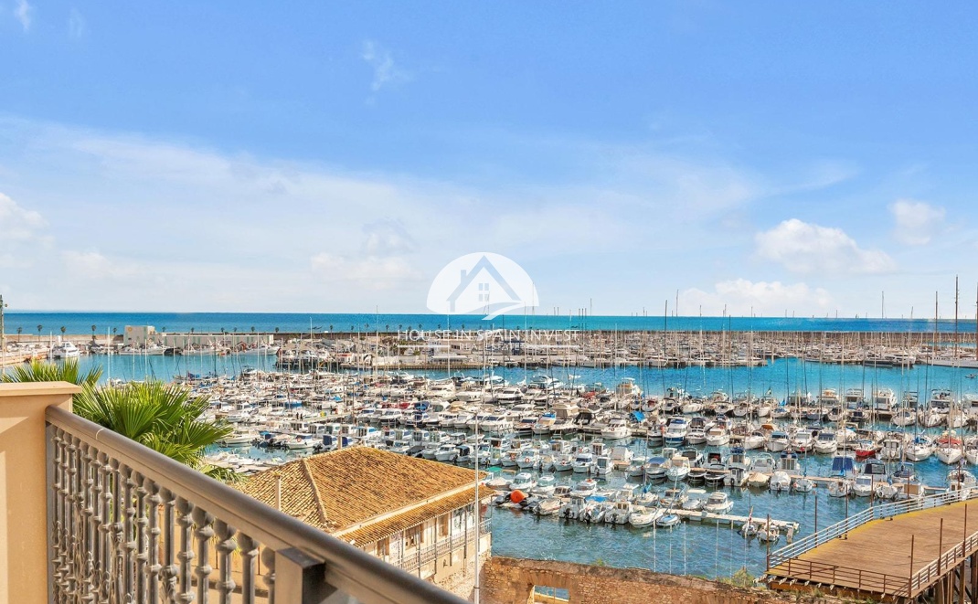 Resale - Apartment  - Torrevieja - Centro