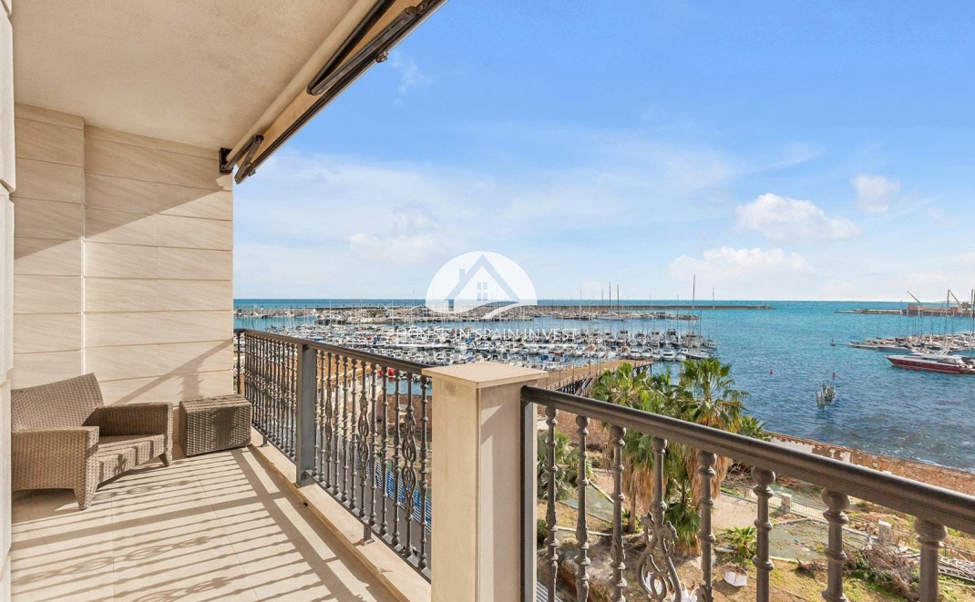 Resale - Apartment  - Torrevieja - Centro