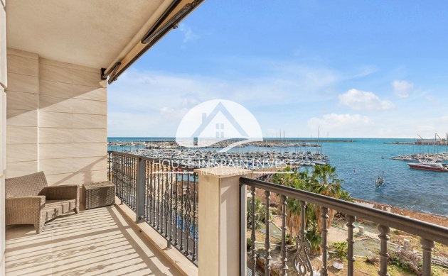 Resale - Apartment  - Torrevieja - Centro