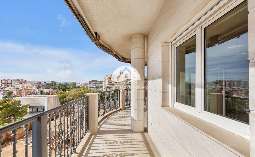 Resale - Apartment  - Torrevieja - Centro
