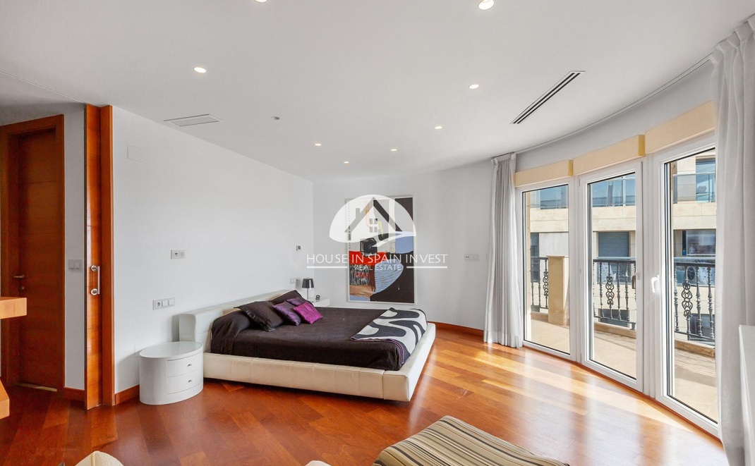 Resale - Apartment  - Torrevieja - Centro