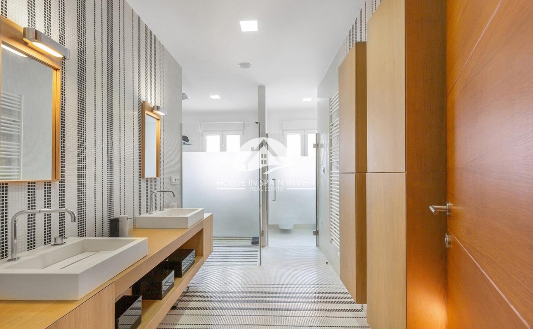 Resale - Apartment  - Torrevieja - Centro