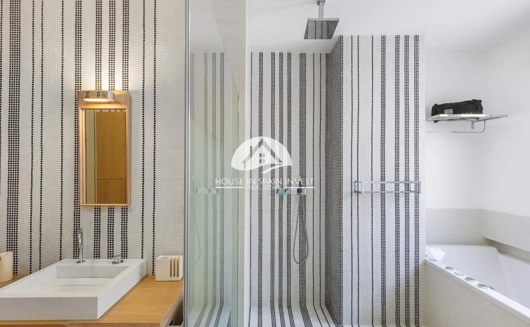 Resale - Apartment  - Torrevieja - Centro