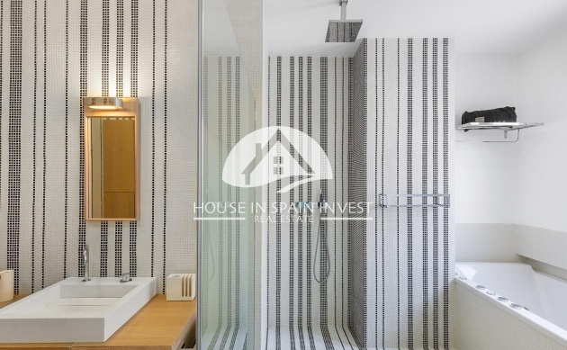 Resale - Apartment  - Torrevieja - Centro