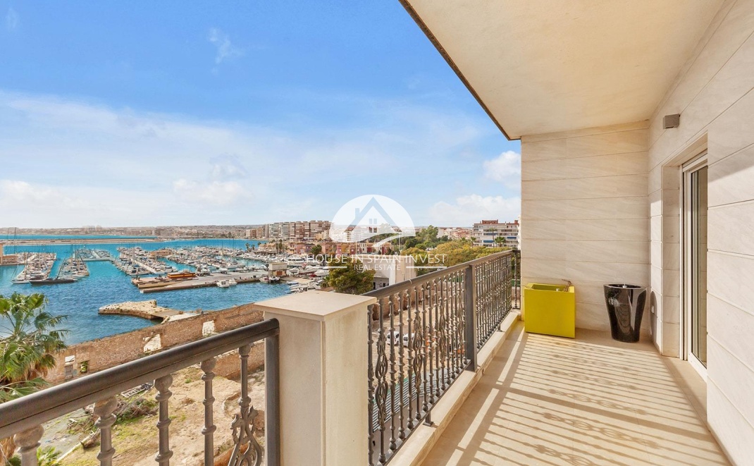 Resale - Apartment  - Torrevieja - Centro