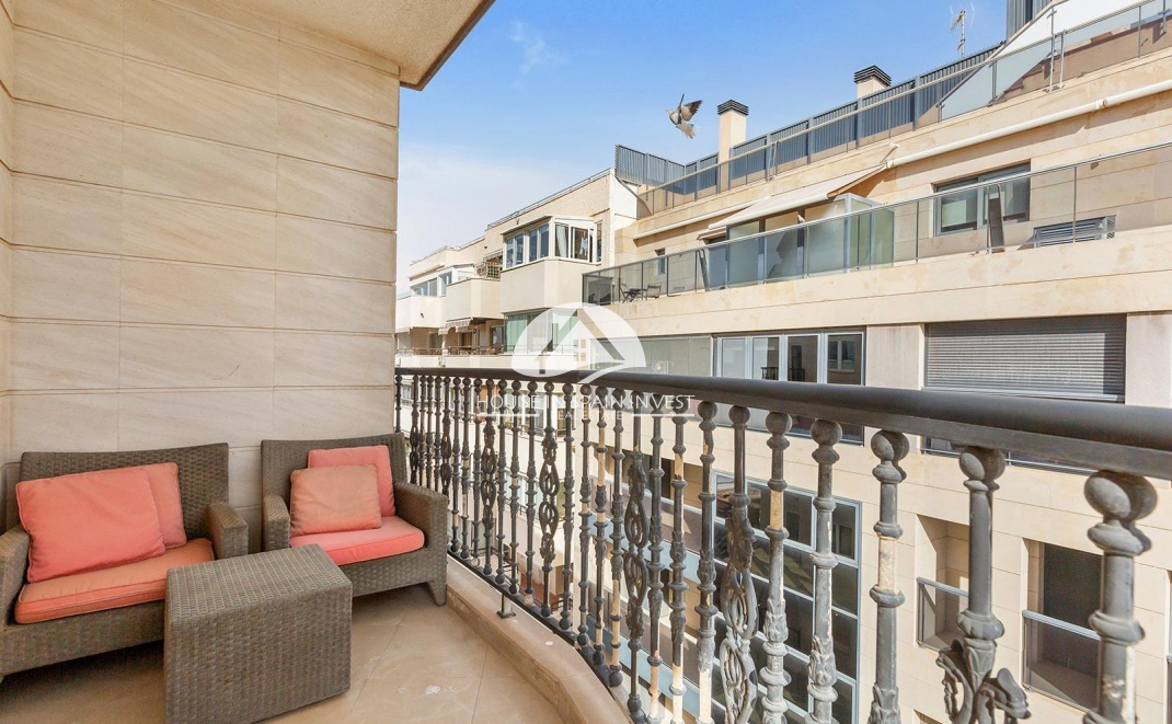 Resale - Apartment  - Torrevieja - Centro