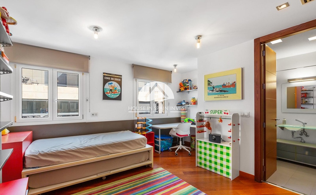 Resale - Apartment  - Torrevieja - Centro