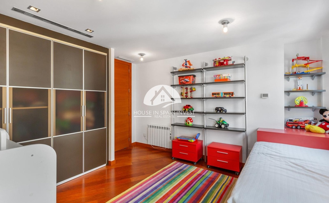 Resale - Apartment  - Torrevieja - Centro