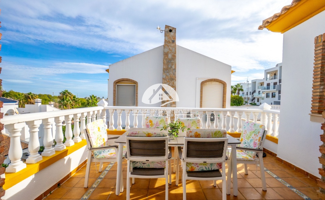 Resale - Villa - Orihuela Costa - Villamartín