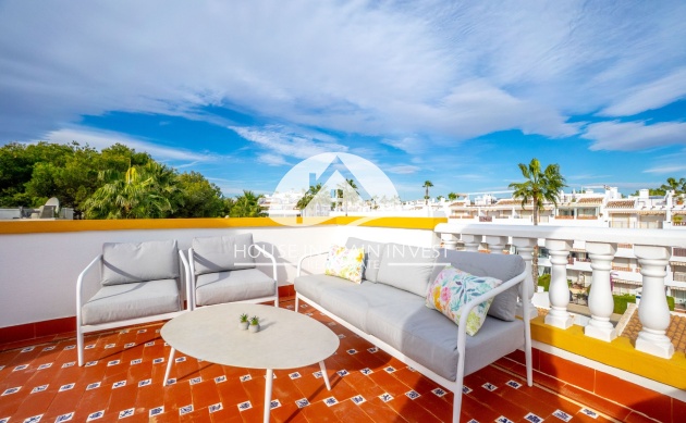 Resale - Villa - Orihuela Costa - Villamartín