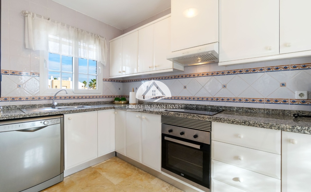 Resale - Villa - Orihuela Costa - Villamartín