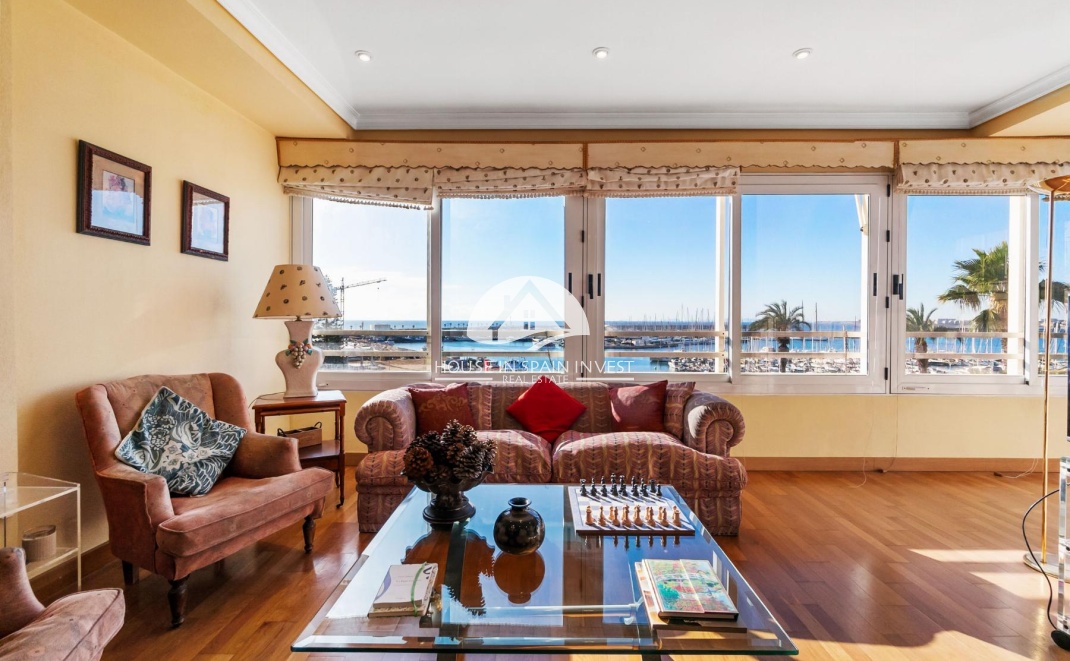 Resale - Apartment  - Torrevieja - Centro