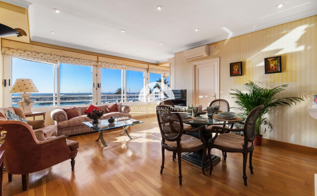 Resale - Apartment  - Torrevieja - Centro