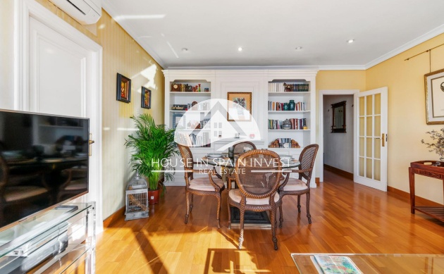 Resale - Apartment  - Torrevieja - Centro