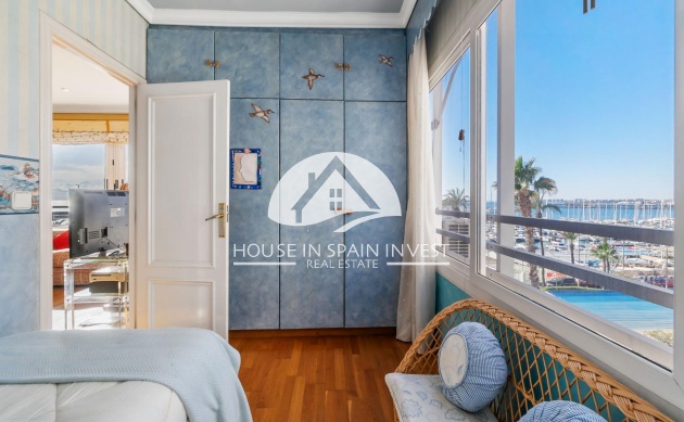 Resale - Apartment  - Torrevieja - Centro