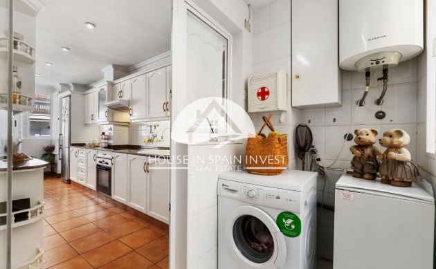 Resale - Apartment  - Torrevieja - Centro