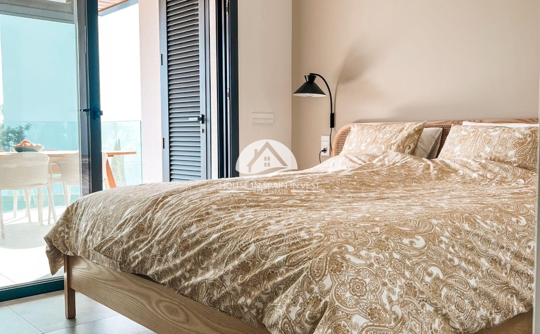 Resale - Apartment  - Orihuela Costa - Las Colinas Golf