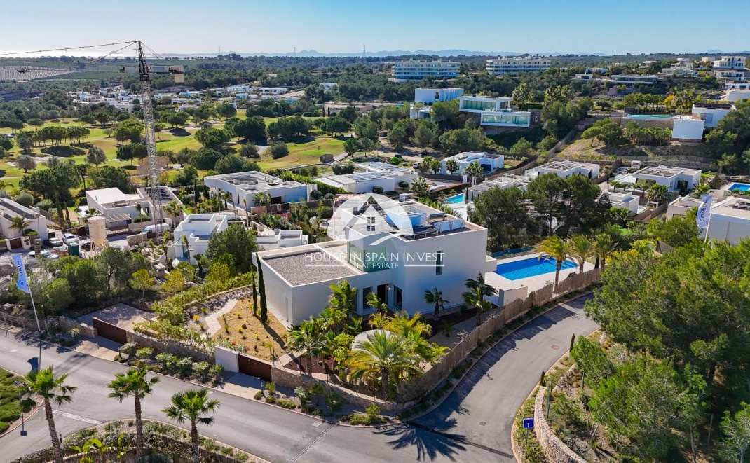 Resale - Villa - Orihuela Costa - Las Colinas Golf