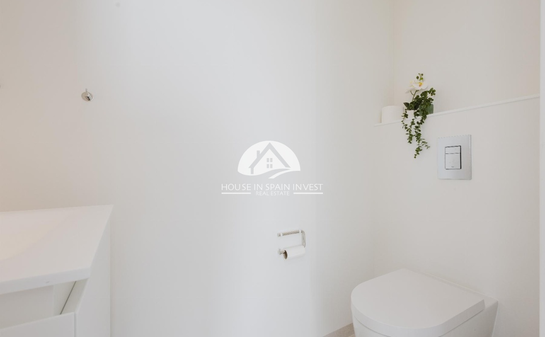 Resale - Villa - Orihuela Costa - Las Colinas Golf