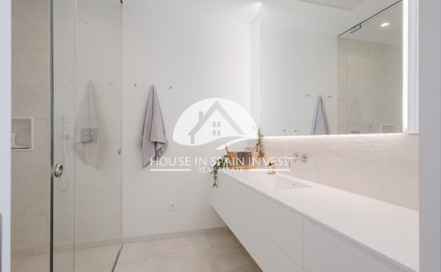 Resale - Villa - Orihuela Costa - Las Colinas Golf