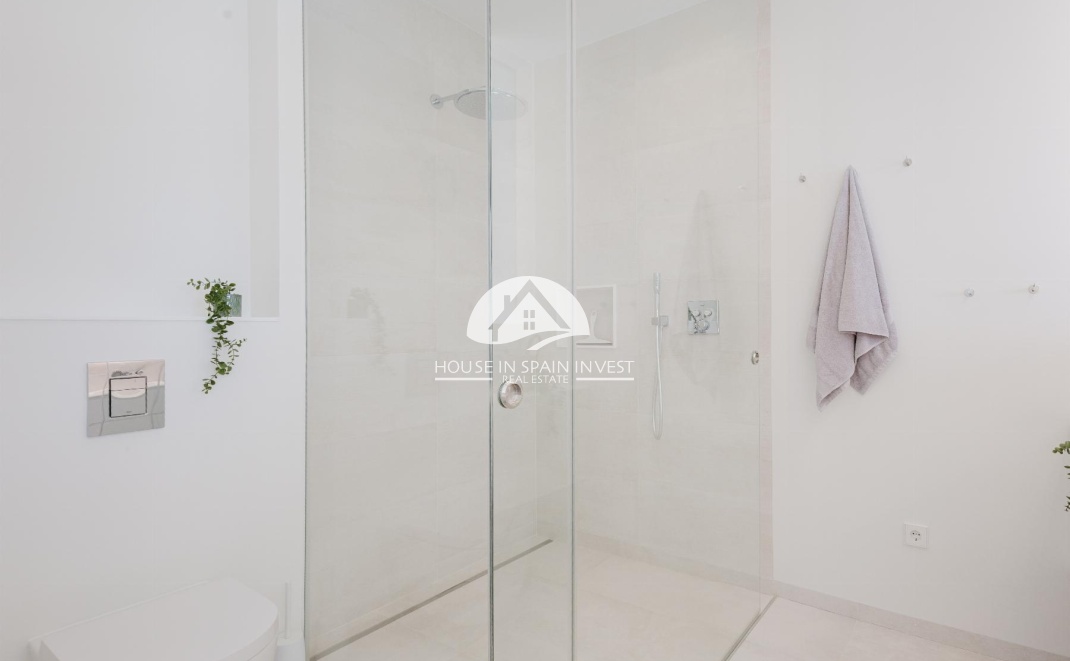 Resale - Villa - Orihuela Costa - Las Colinas Golf