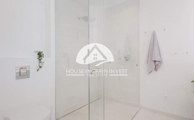 Resale - Villa - Orihuela Costa - Las Colinas Golf